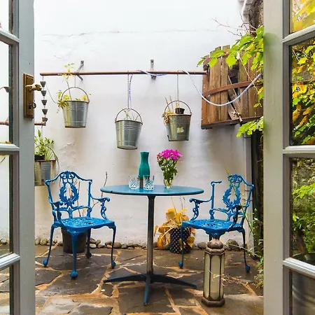 Cleo Gallery 肯梅尔