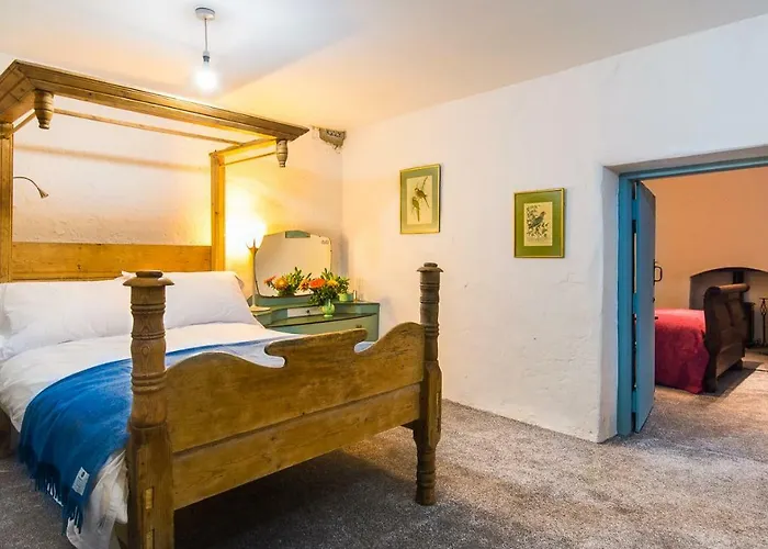 Cleo Gallery * Kenmare