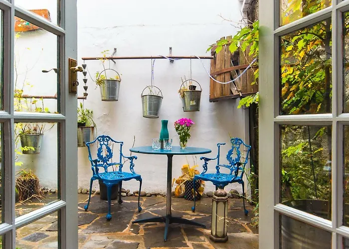 Cleo Gallery Kenmare